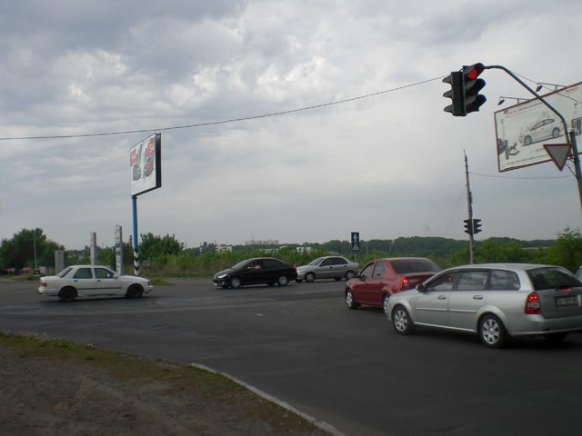Перекресток улиц Киевское шоссе и 23 Сентября