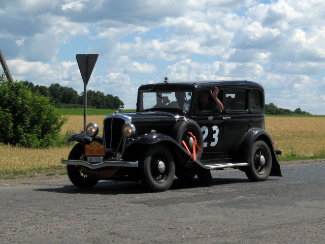 1932 - Rockne Six 75