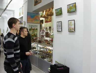 Виставка картин «Дендропарк очима юних художників»