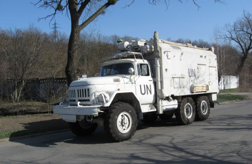 «ЗіЛ» з маркуванням миротворчих військ ООН