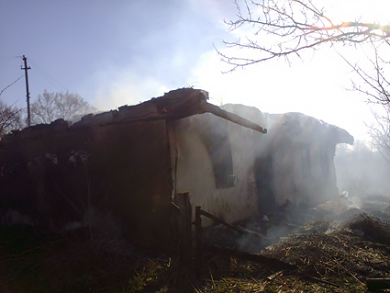 У селі Василівка під Полтавою спалахнули 5 будинків