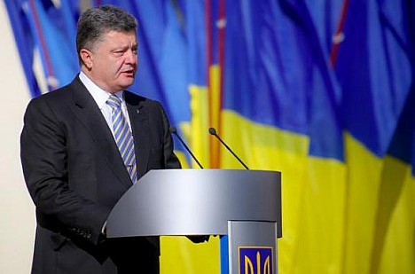 Президент України Петро Порошенко виголошує промову на День Незалежності