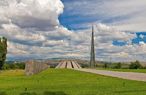 Меморіал жертвам геноциду вірмен у Єревані