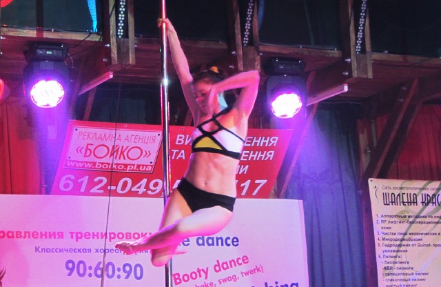 Чемпіонат з pole dance у Полтаві