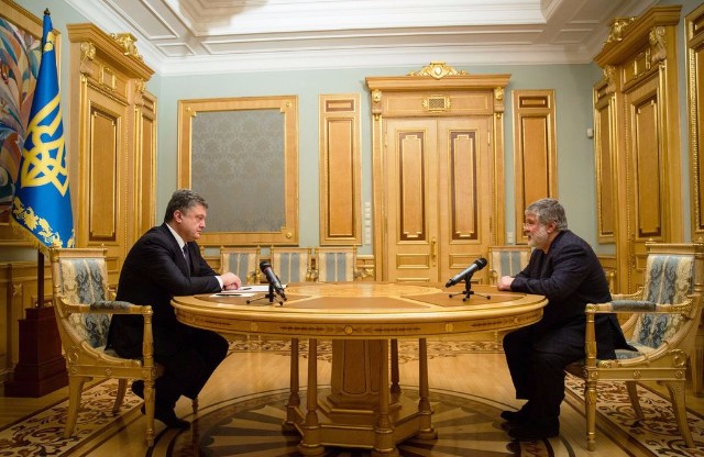 Петр Порошенко и Игорь Коломойский во время встречи 25 марта