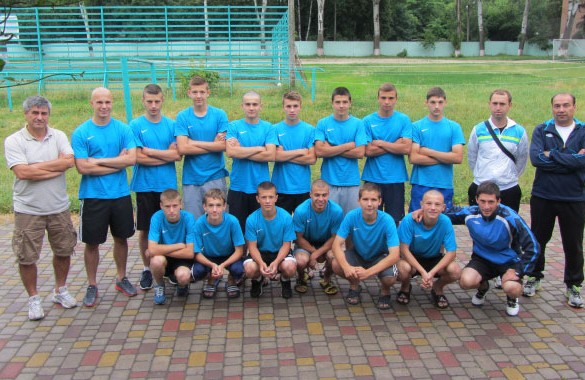Команда «Молодь» — фіналіст ДЮФЛ України разом з тренерами