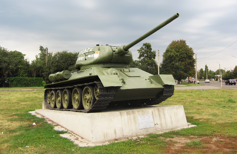 Танк Т-34 у Полтаві
