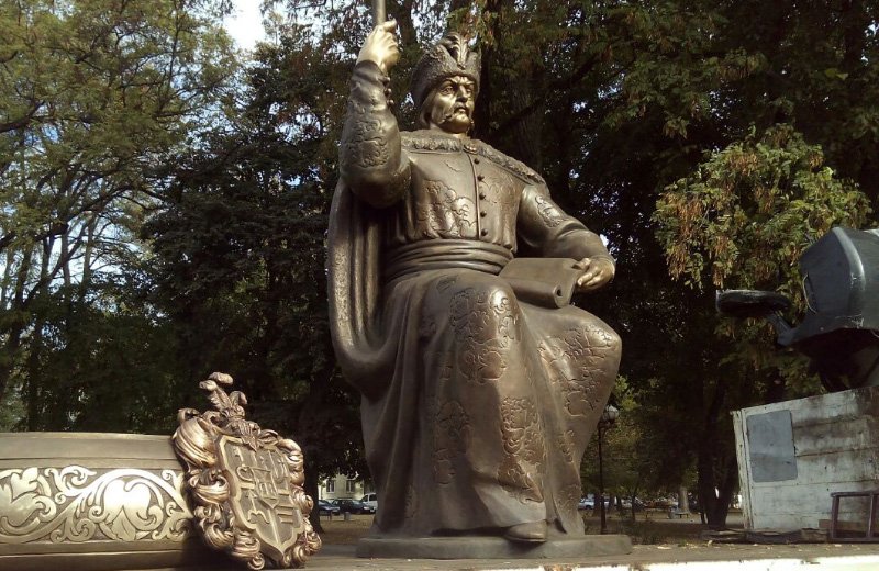Пам’ятник Івану Мазепі в Полтаві