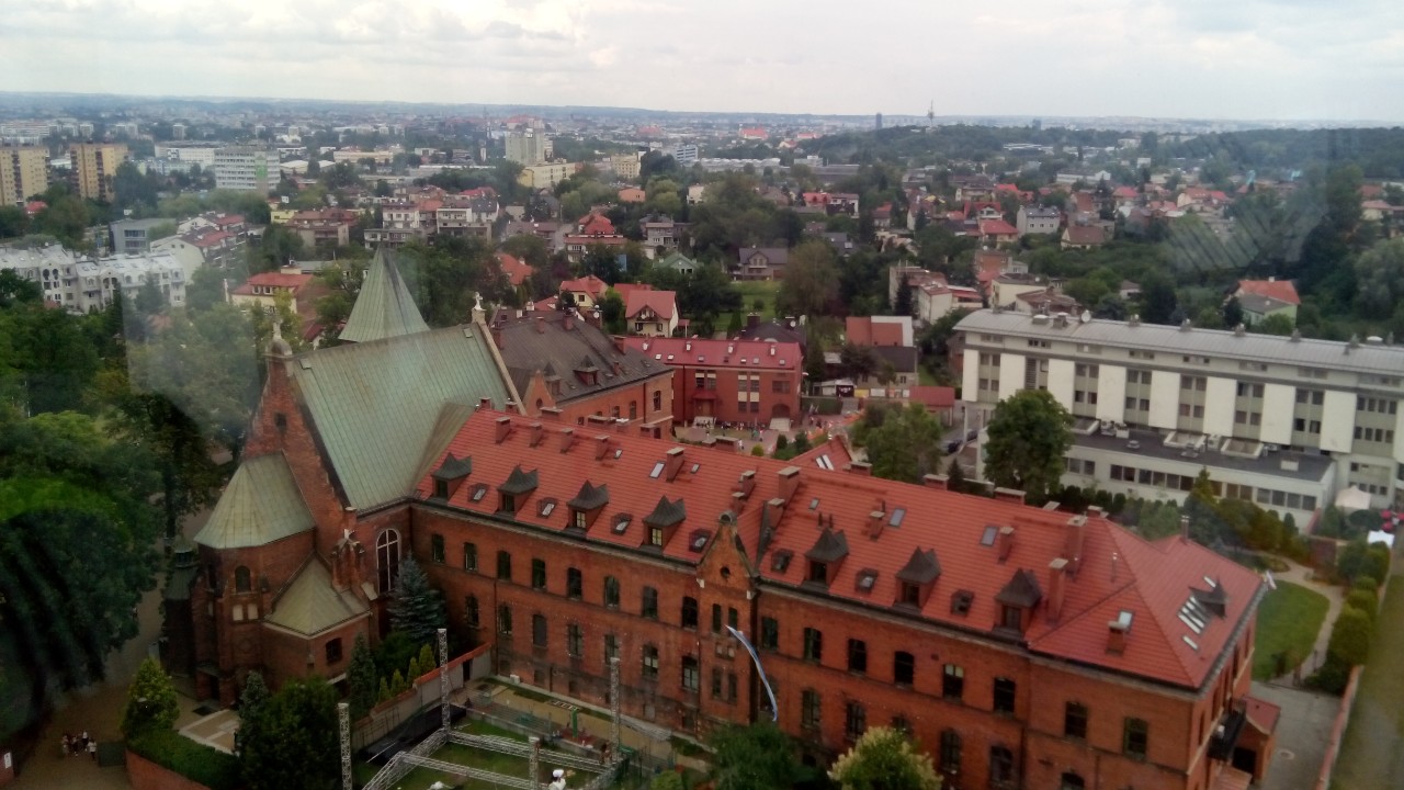 Монастир, де жила Фаустина Ковальська з висоти оглядової вежі