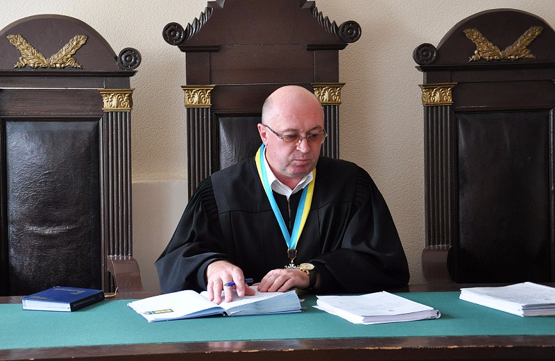 Суддя Анатолій Савченко
