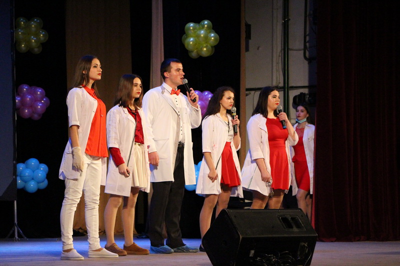 Команда Полтавського базового медичного коледжу «Обиженные государством»