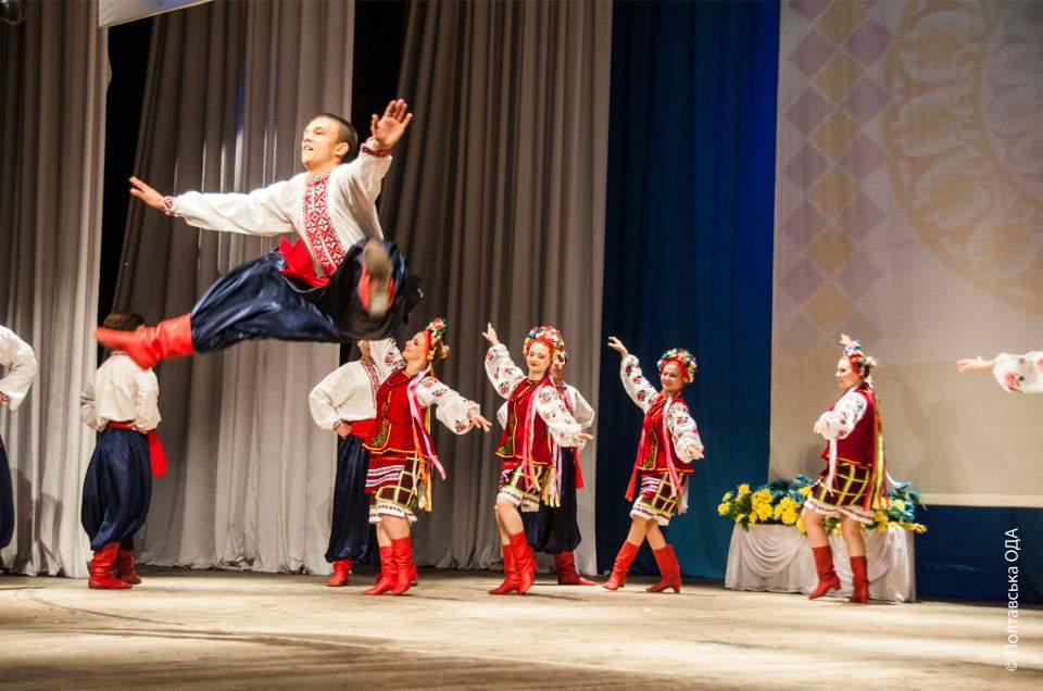Танцювальна група українського народного хору «Калина»