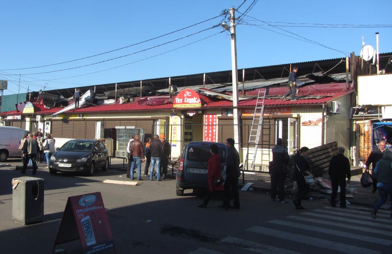 Магазини на вулиці Новий Базар, які постраждали від пожежі
