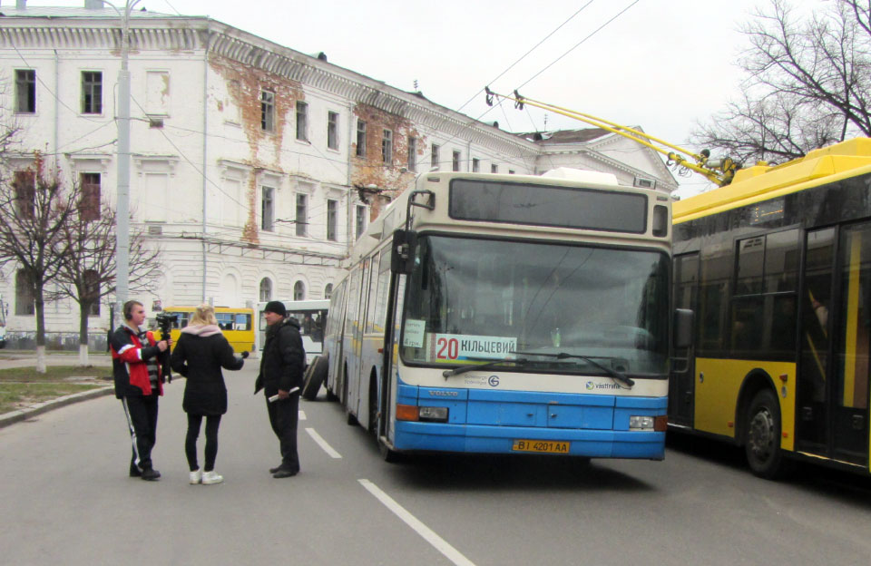 «Кільцевий» автобус «Євробус-Полтава» залишився без двох колес