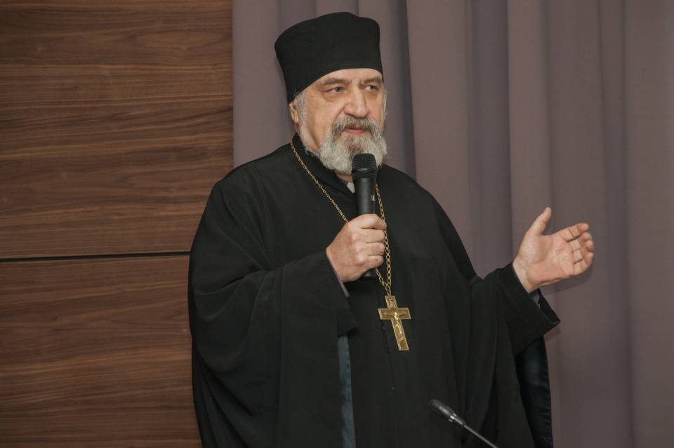 Настоятель парафії Пресвятої Трійці УГКЦ у Полтаві отець Юрій Кролевський