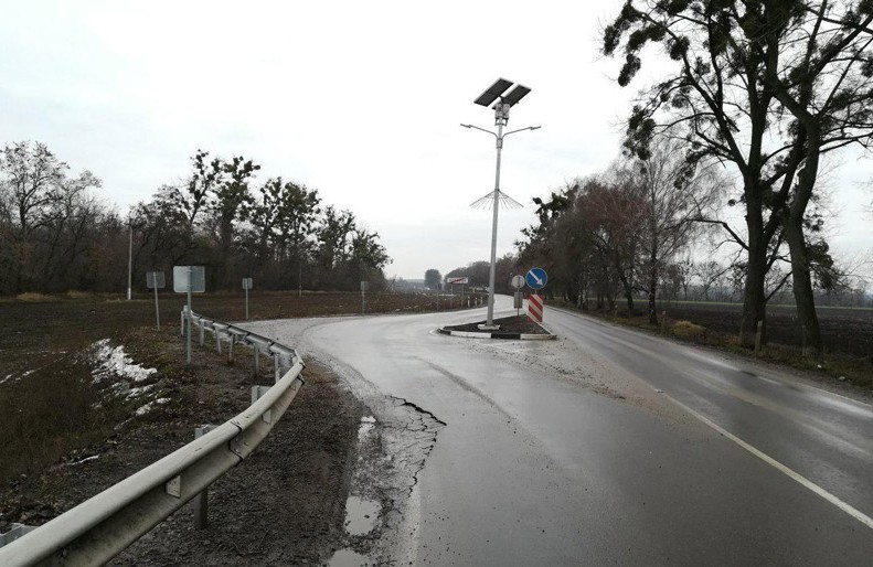 Руйнування дороги у Лохвиці