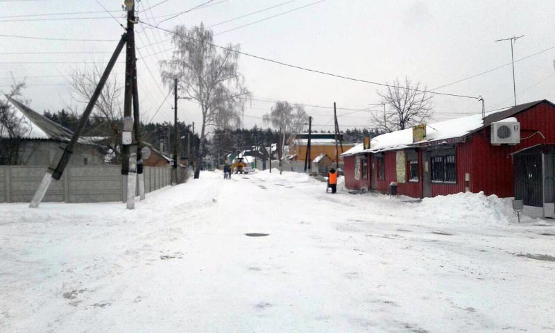 Прибирання снігу на території Терешківської сільської ради