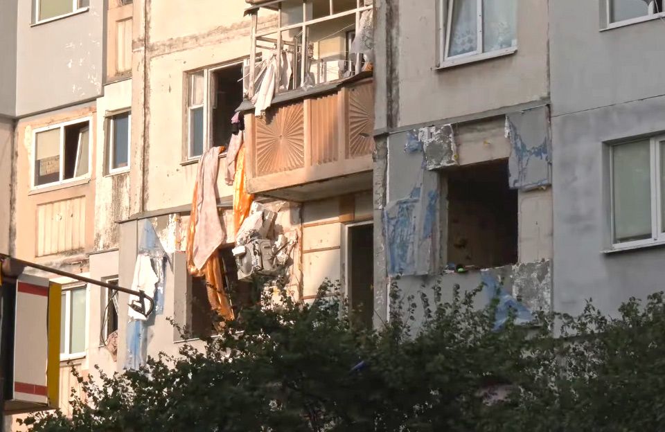 Зруйновані квартири у будинку на вул. Квітучій, 8 | Кадр з відео «Суспільного»