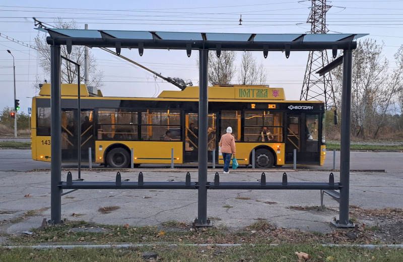 Недороблена зупинка на Леваді