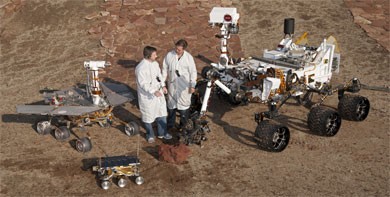 Марсоходы трех поколений: Spirit, Opportunity и Curiosity