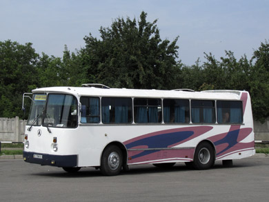 ЛАЗ-695Т на автовокзале в Полтаве