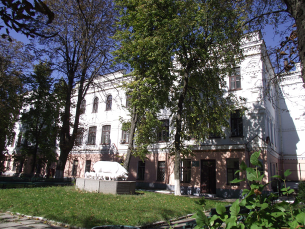 Полтавський інститут свинарства. Фото