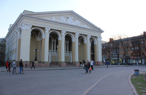 teatr.jpg