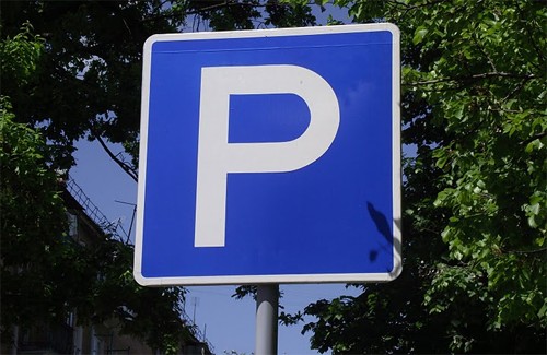 Депутати Полтави заплуталися в місцях для паркування