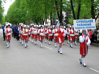Марш-парад духових оркестрів в Полтаві