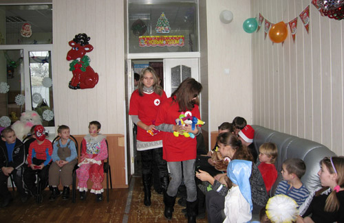 У Полтаві діти привітали дітей з Новим роком