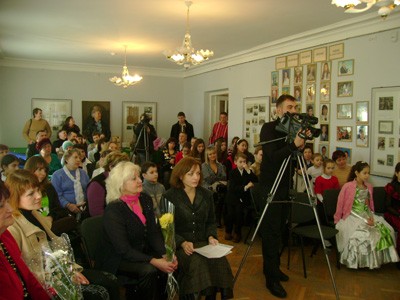 Відкриття виставки у музеї Володимира Короленка