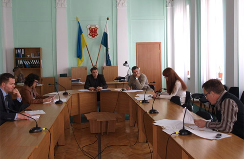 На 25 квітня запланована позачергова сесія Полтавської міської ради