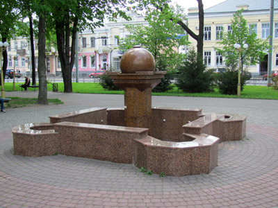 фонтан біля кінотеатра Котляревського