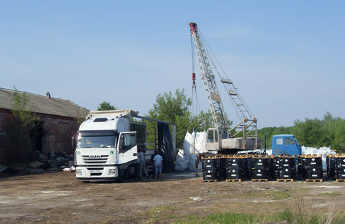 З Полтавщини до Польщі вивезли 130 тонн отрутохімікатів