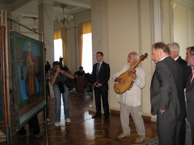 У Верховній Раді України презентували картини полтавських художників