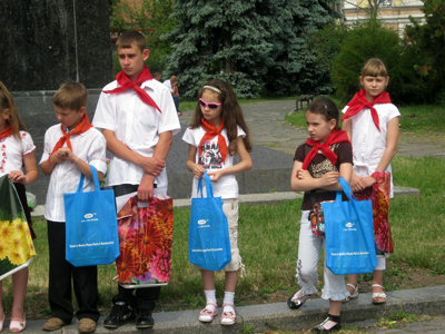 11 полтавських дітей отримали сьогодні звання піонера