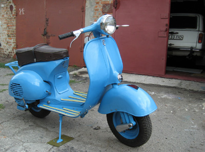 Радянський скутер «Вятка ВП — 150» — майже копія італійського «Vespa GS — 150»