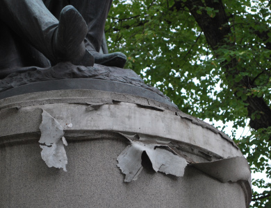 Пам’ятник Миколи Гоголю у Полтаві потребує ремонту