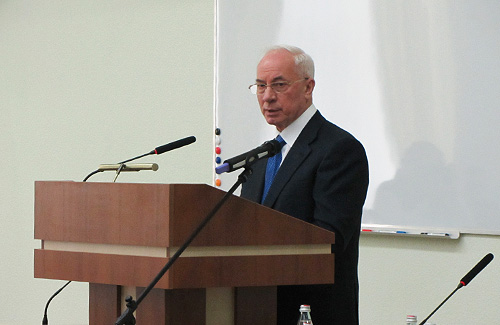 Микола Азаров прочитав лекцію студентам Полтавського юридичного інституту