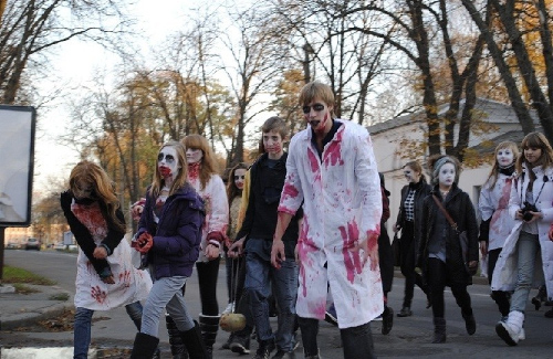 Зомби-парад от ТО «Ёж»