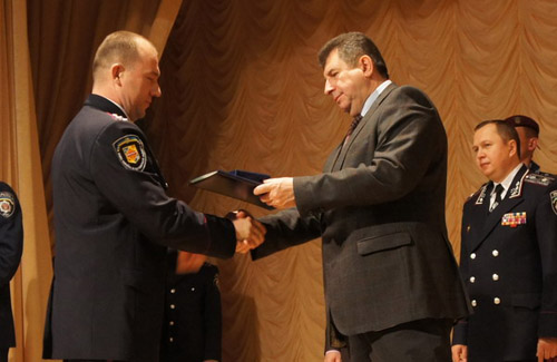 Полтавським міліціонерам вручили сертифікати на квартири