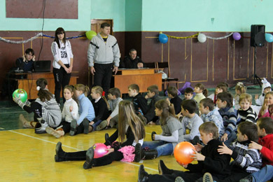Студенти-волонтери влаштували свято для 250 дітей