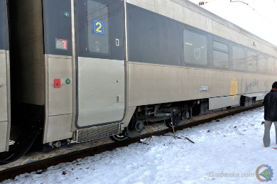 Под Новый год в Гребенке замерз поезд «Хюндай»