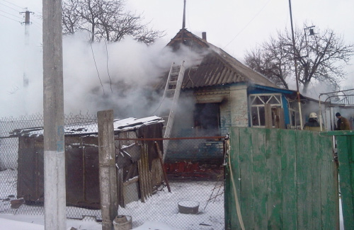 Учора близько 13:10 в будинку в селі Єлизаветівка Диканського району сталася пожежа
