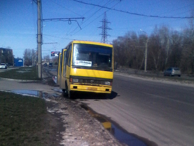 В Полтаве у автобуса на ходу отпало колесо