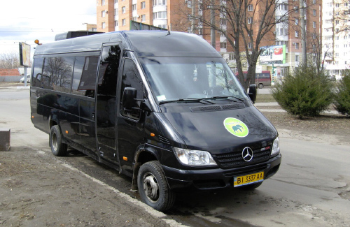 Мікроавтобус фірми «Зелений слон»