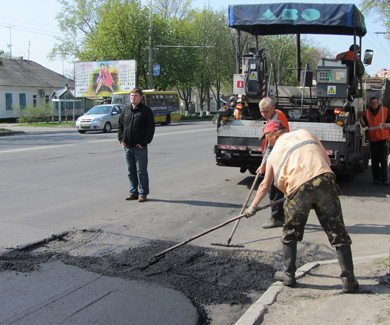 ремонт дороги по вулиці Фрунзе