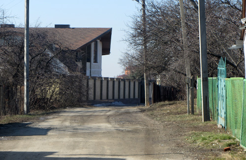 Дорогу до будинку Олександра Мамая відремонтують за 1,2 млн. грн.