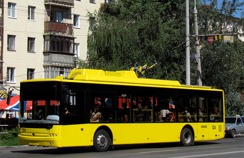 Полтавський троллейбус «Богдан» на «кольцевом» маршруте