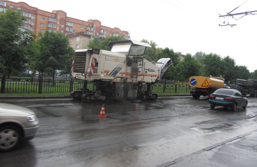 Полтавские дорожники «настолько суровы», что работают даже в дождь